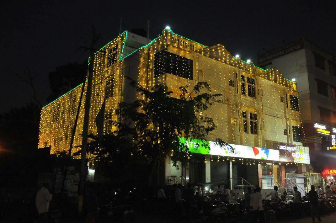 Capital O 76622 Hotel Raama Grand Mysuru Zewnętrze zdjęcie